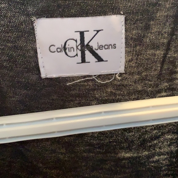 Calvin Klein Tee - Picture 3 of 5